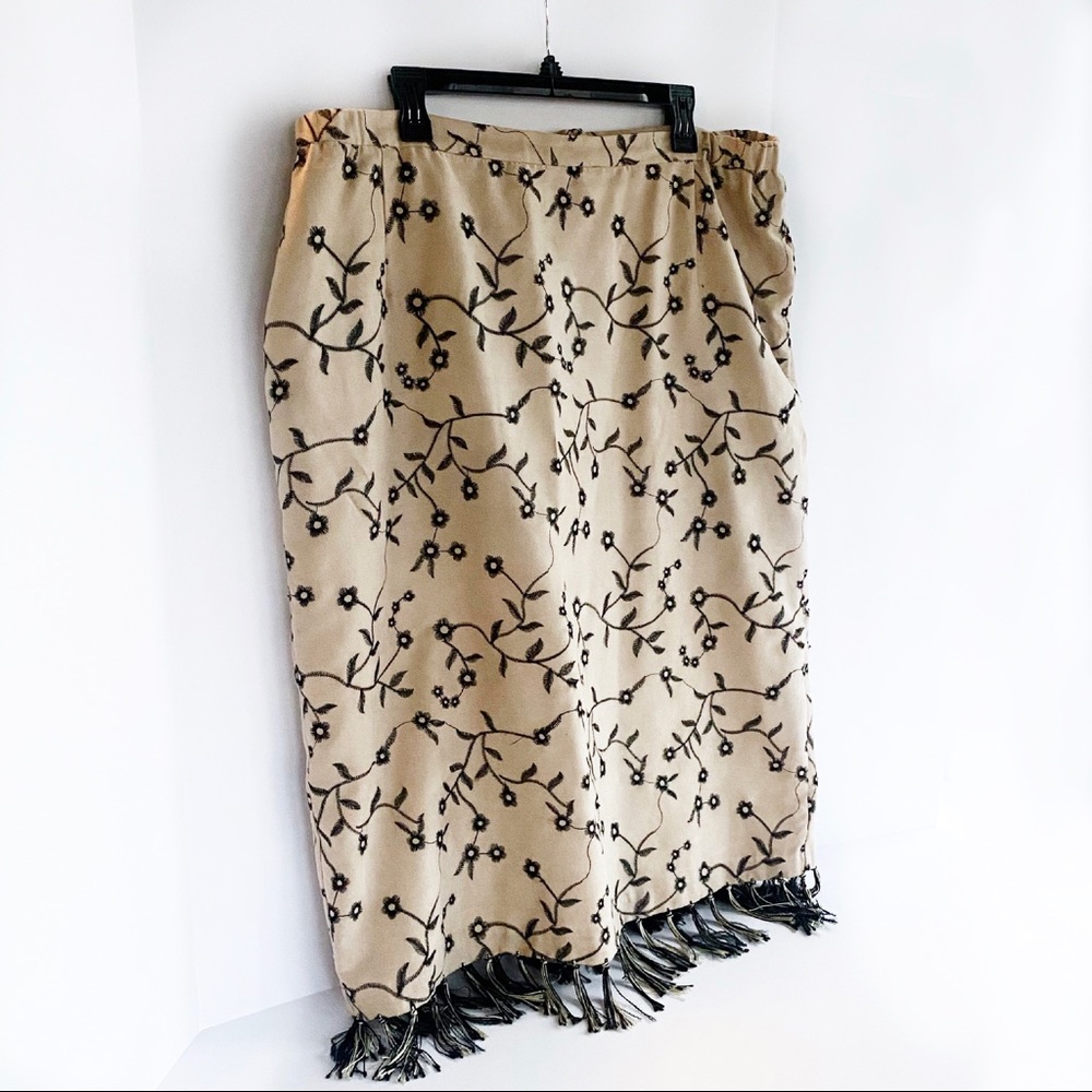 Vintage Fringe embroidered Skirt size 18